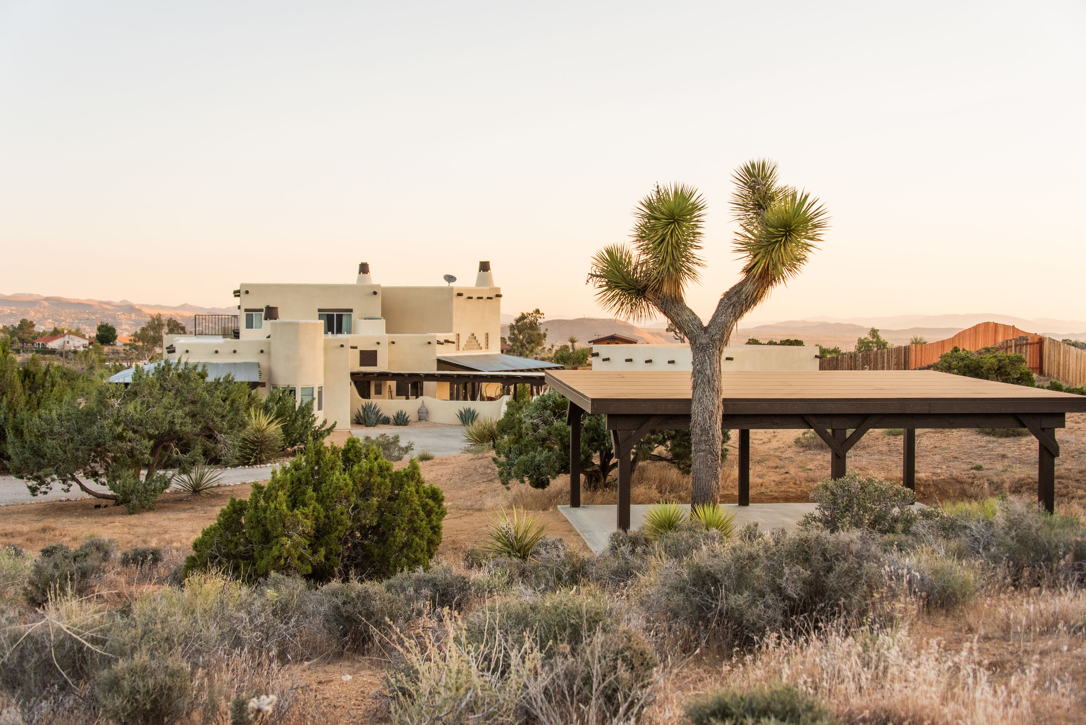 Joshua Tree Yoga Retreat Resort