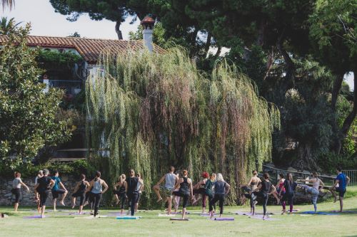 Retreat Yoga